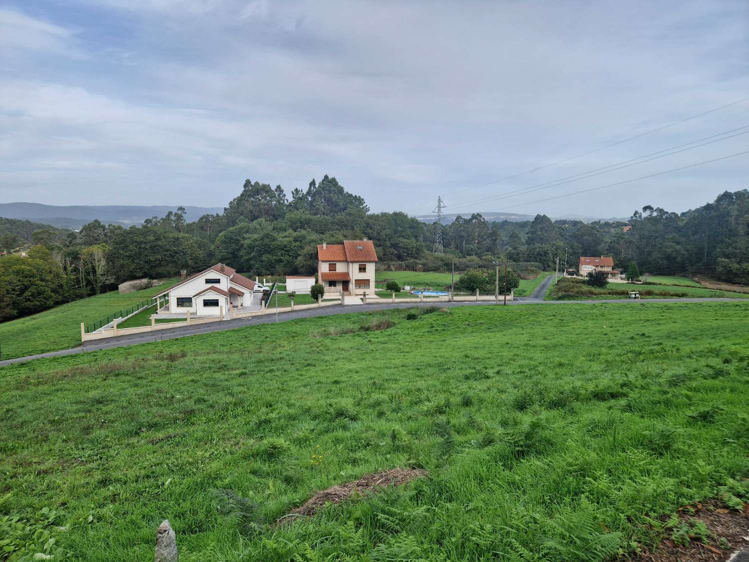 участок земли в продаже в Brión