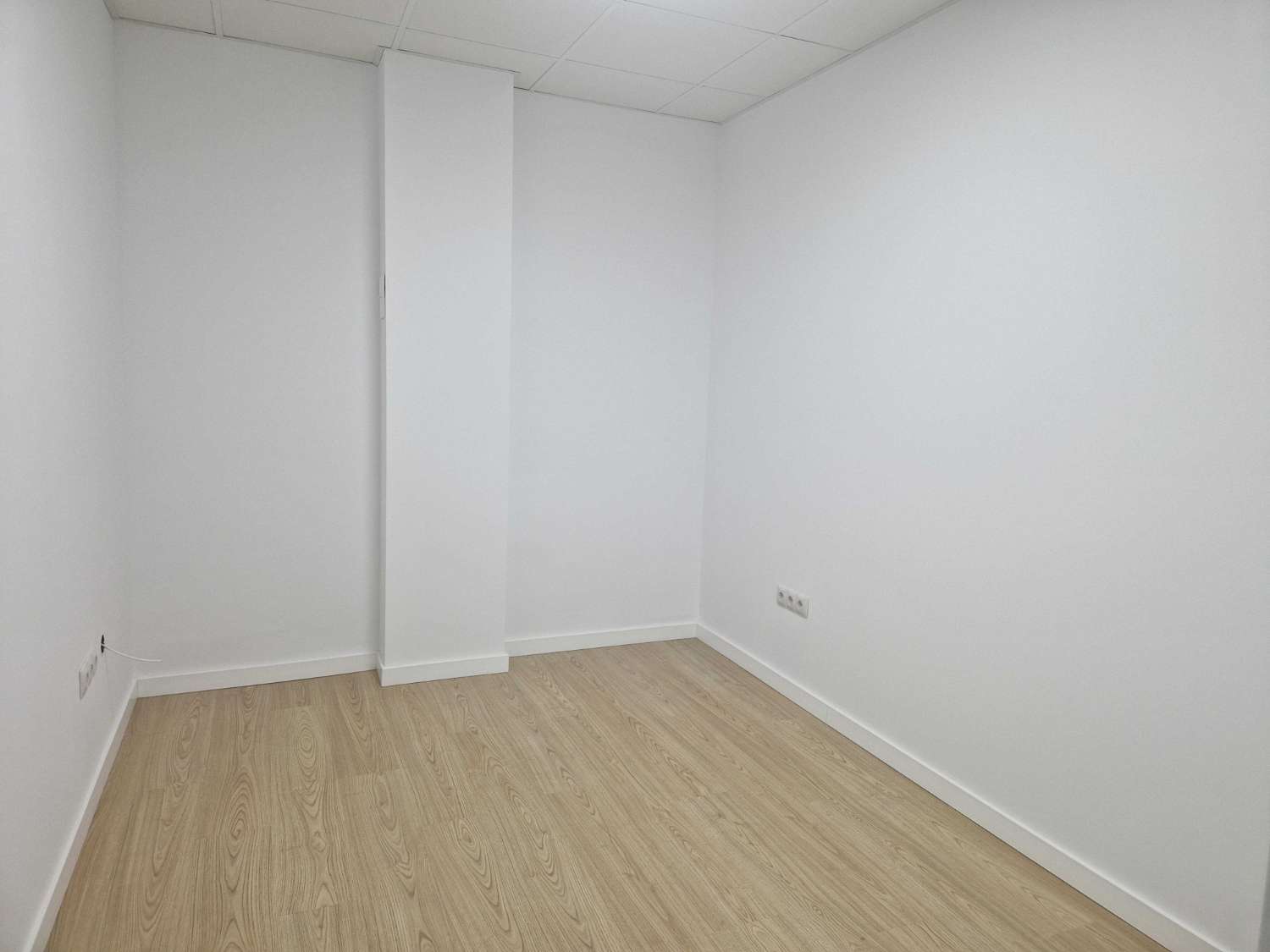 Local en aluguer en Ames