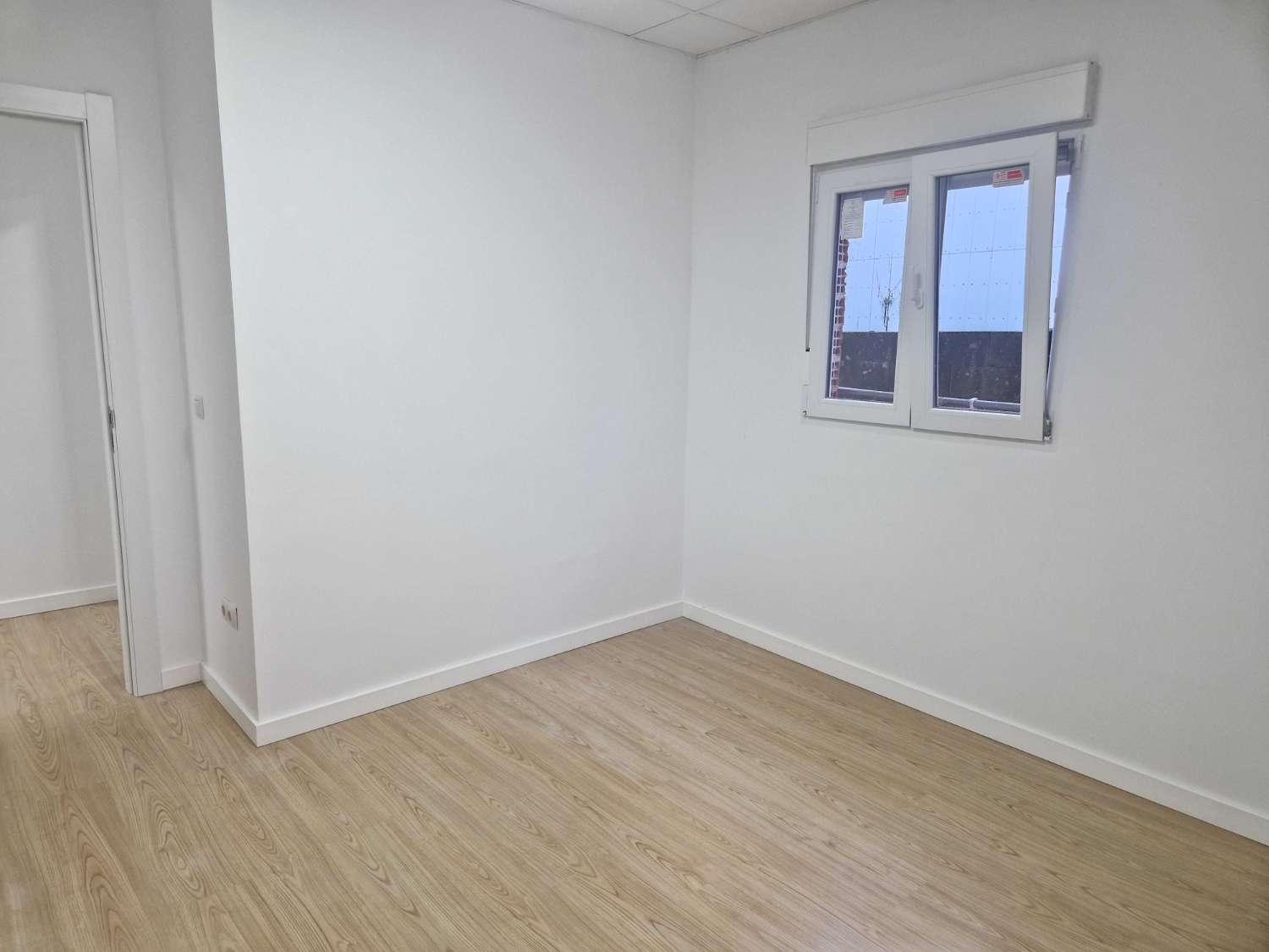 Local en aluguer en Ames