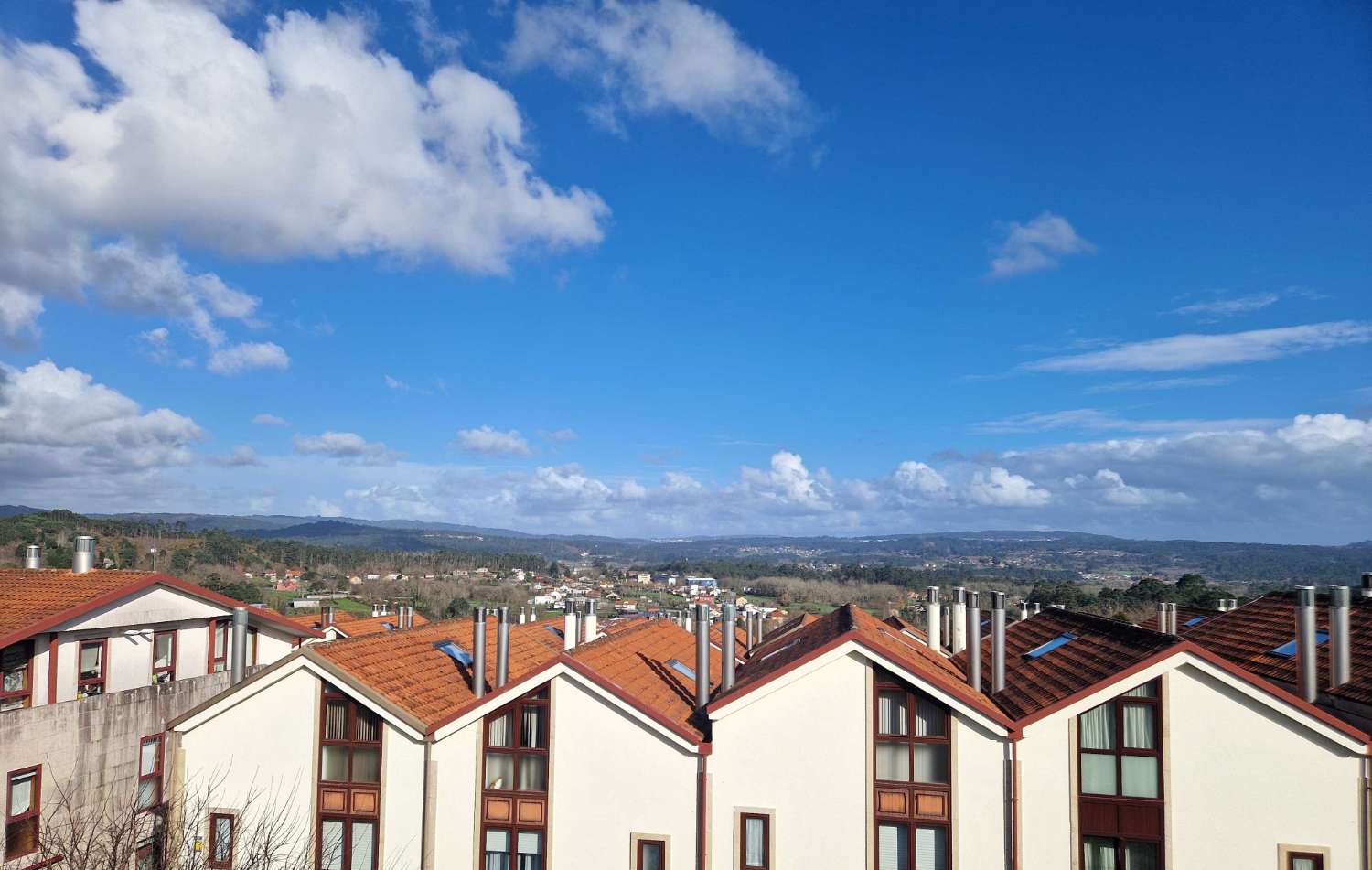 CHALET IMPECABLE EN OS ANXELES, BRION