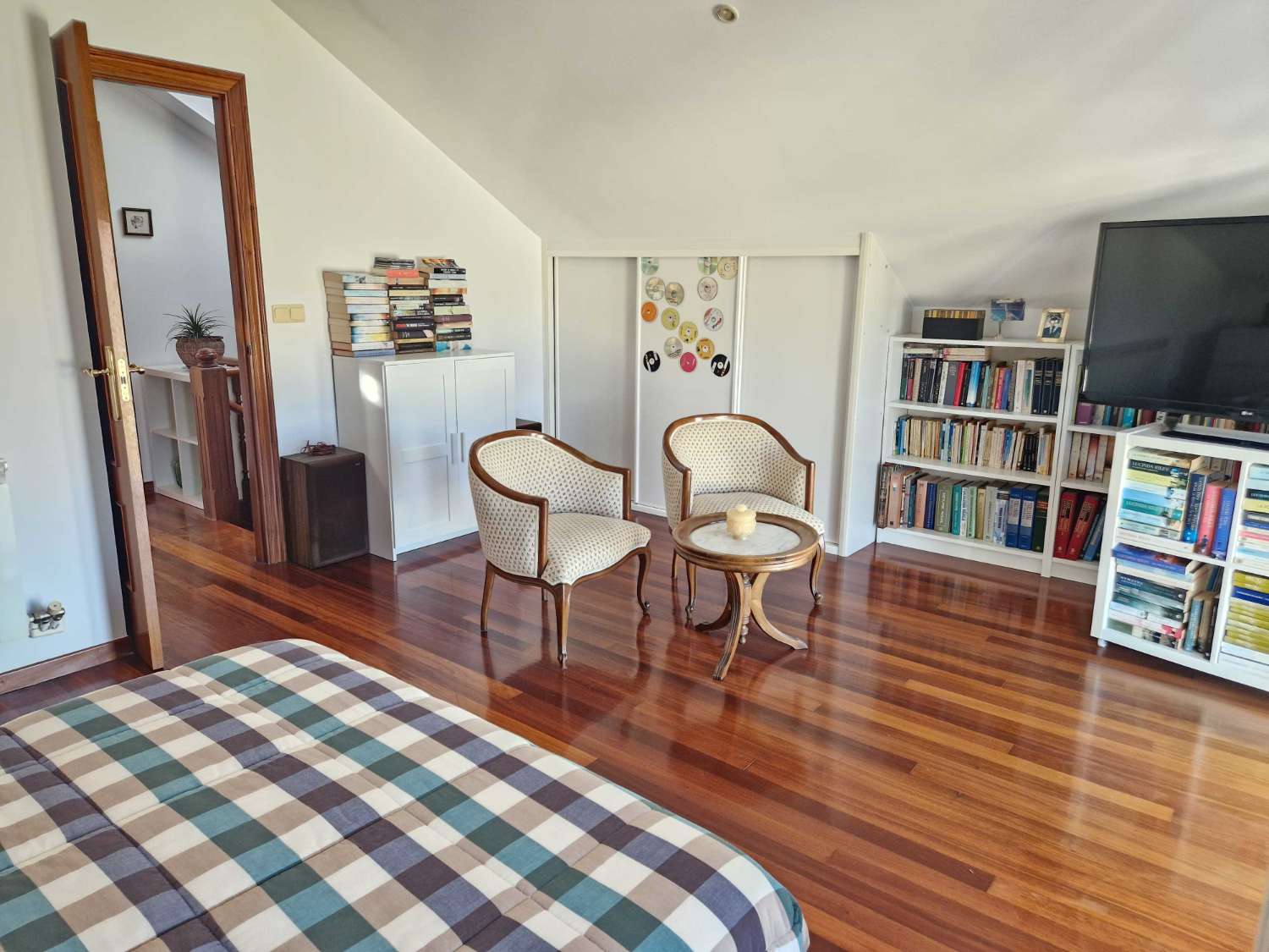 CHALET IMPECABLE EN OS ANXELES, BRION