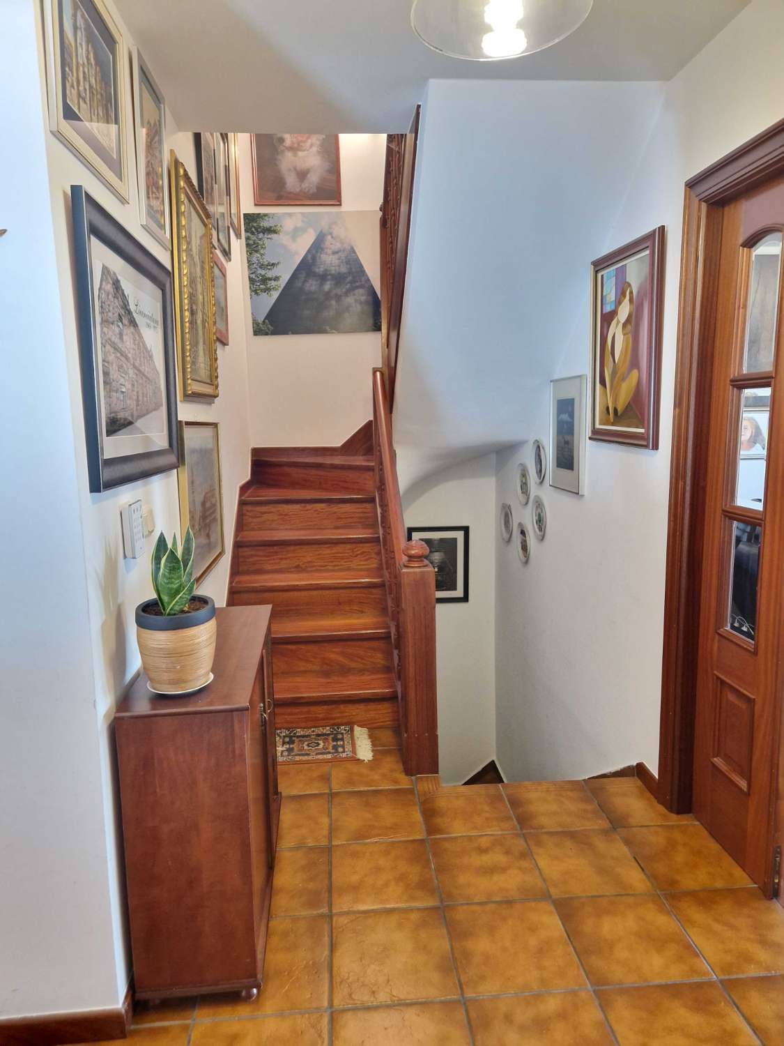 CHALET IMPECABLE EN OS ANXELES, BRION