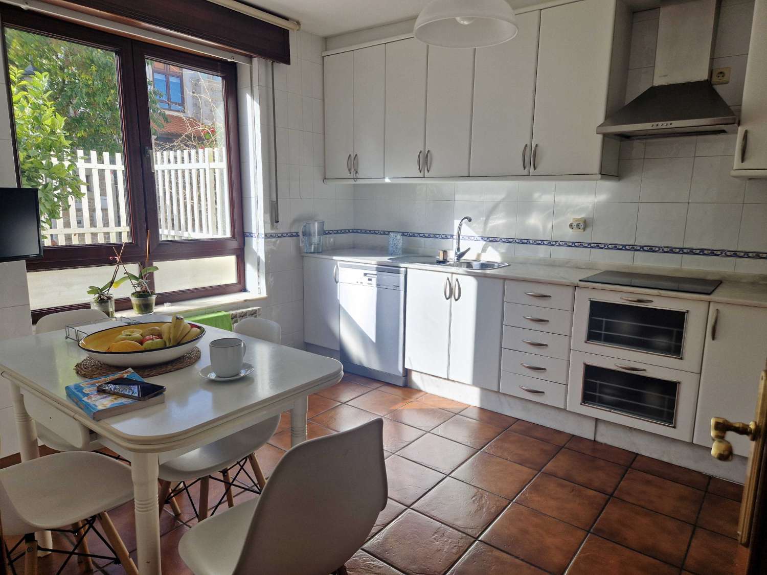 CHALET IMPECABLE EN OS ANXELES, BRION