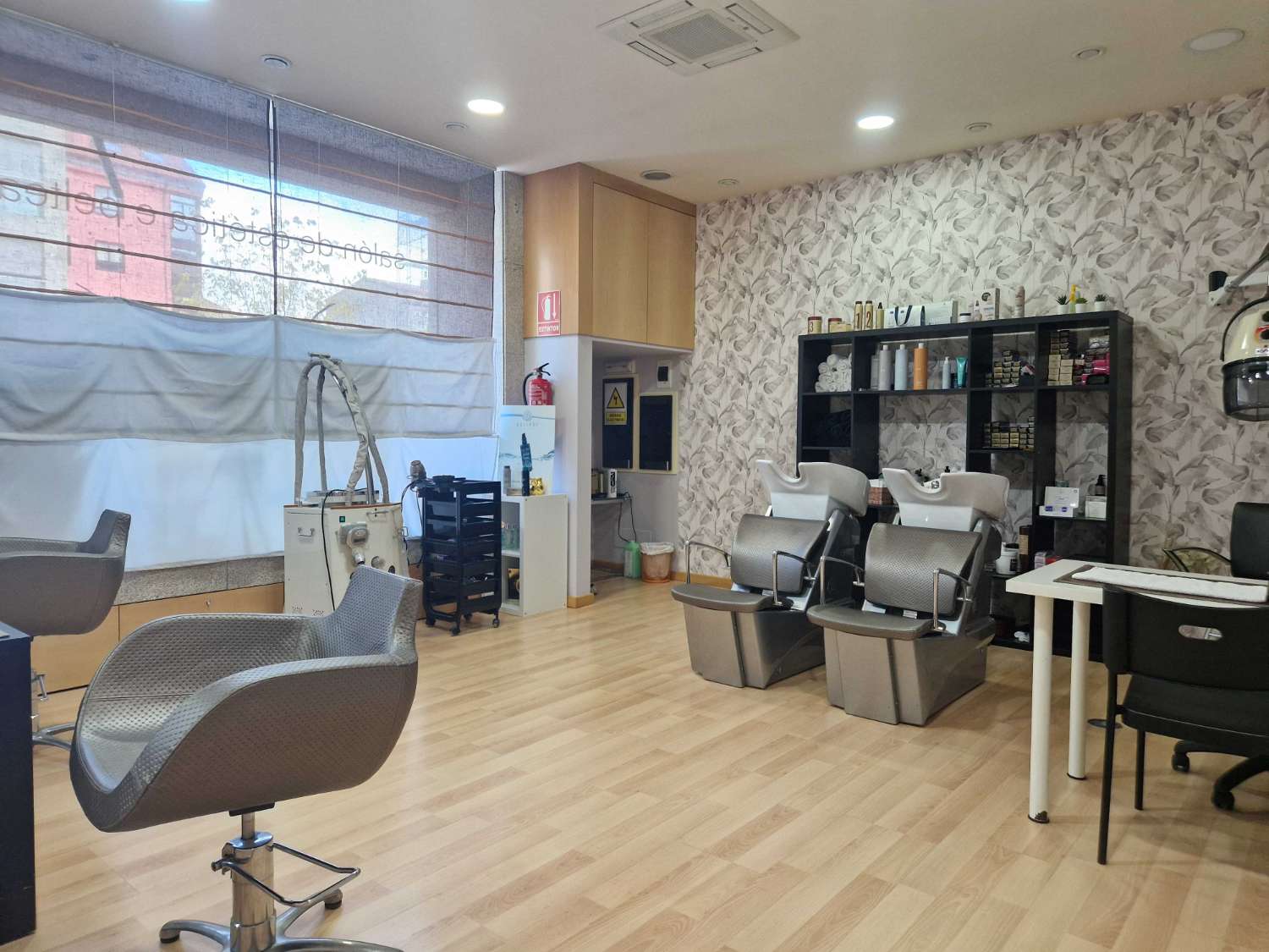 LOCAL REFORMADO EN BERTAMIRANS