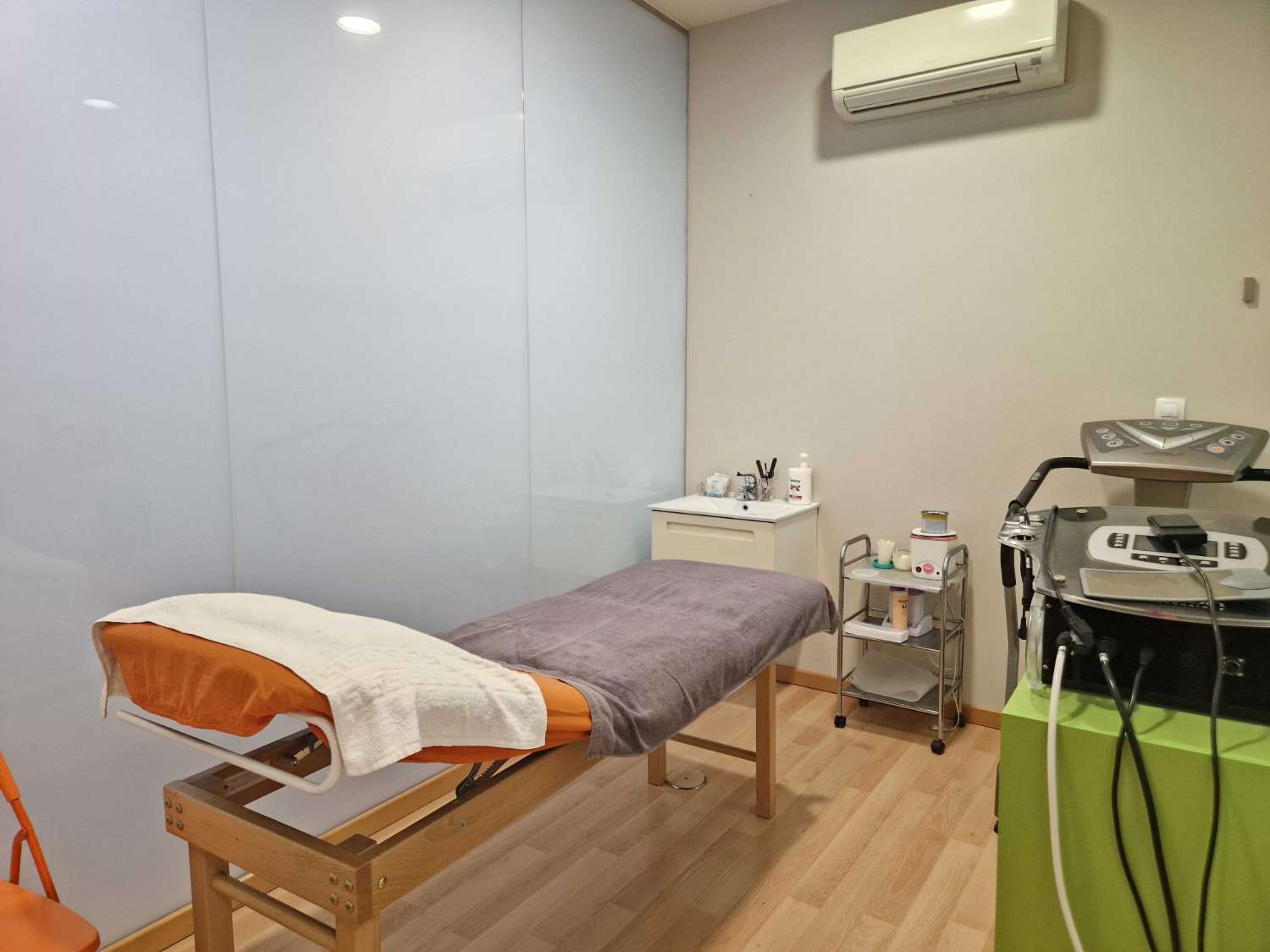 LOCAL REFORMADO EN BERTAMIRANS