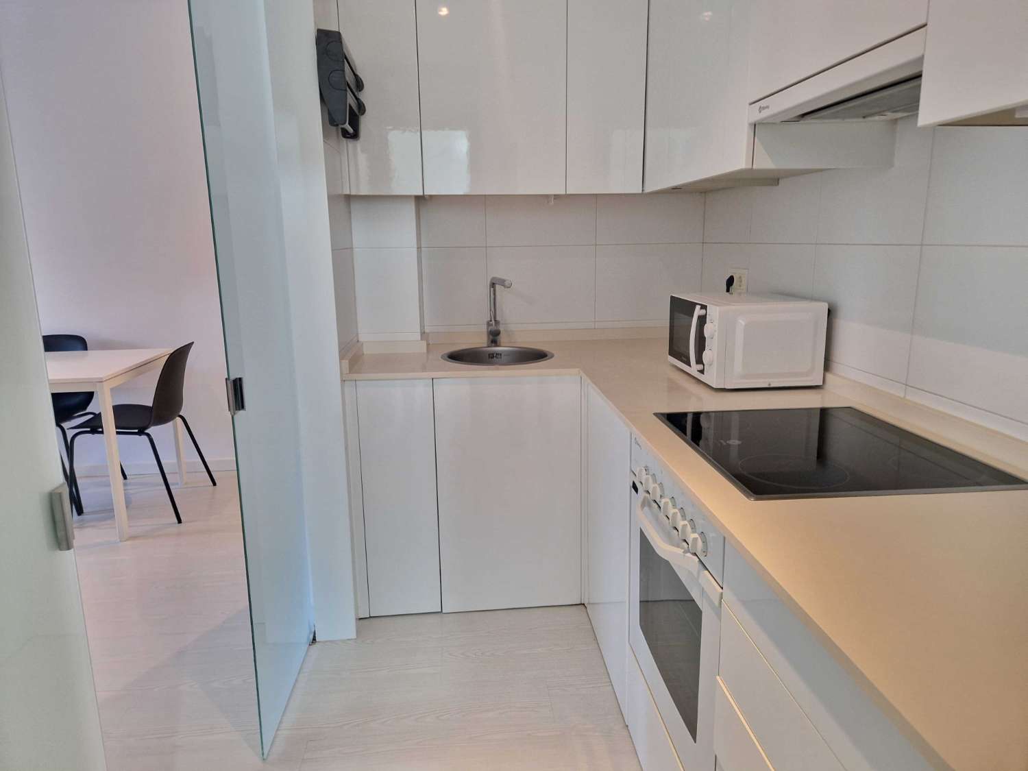 PRECIOSO APARTAMENTO CON TERRAZA Y PISCINA EN BERTAMIRANS