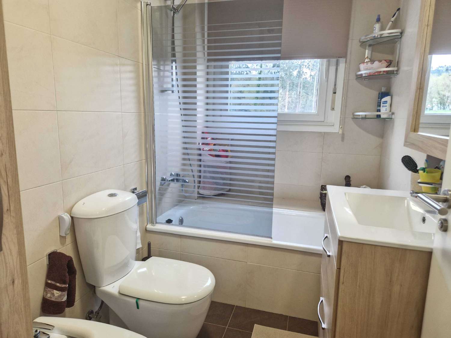 PISO IMPECABLE EN OS ANXELES, BRION