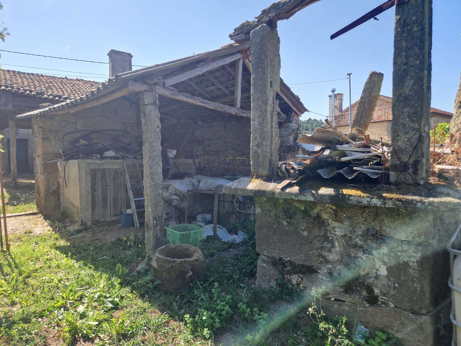 CASA CON TERRENO EN ZONA DE CALO, TEO