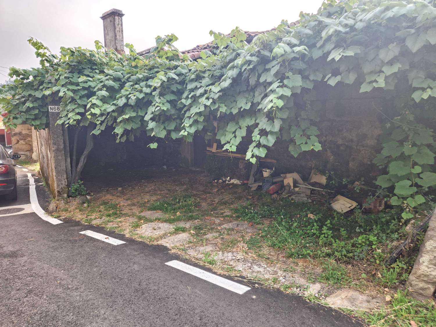CASA CON TERRENO EN ZONA DE CALO, TEO