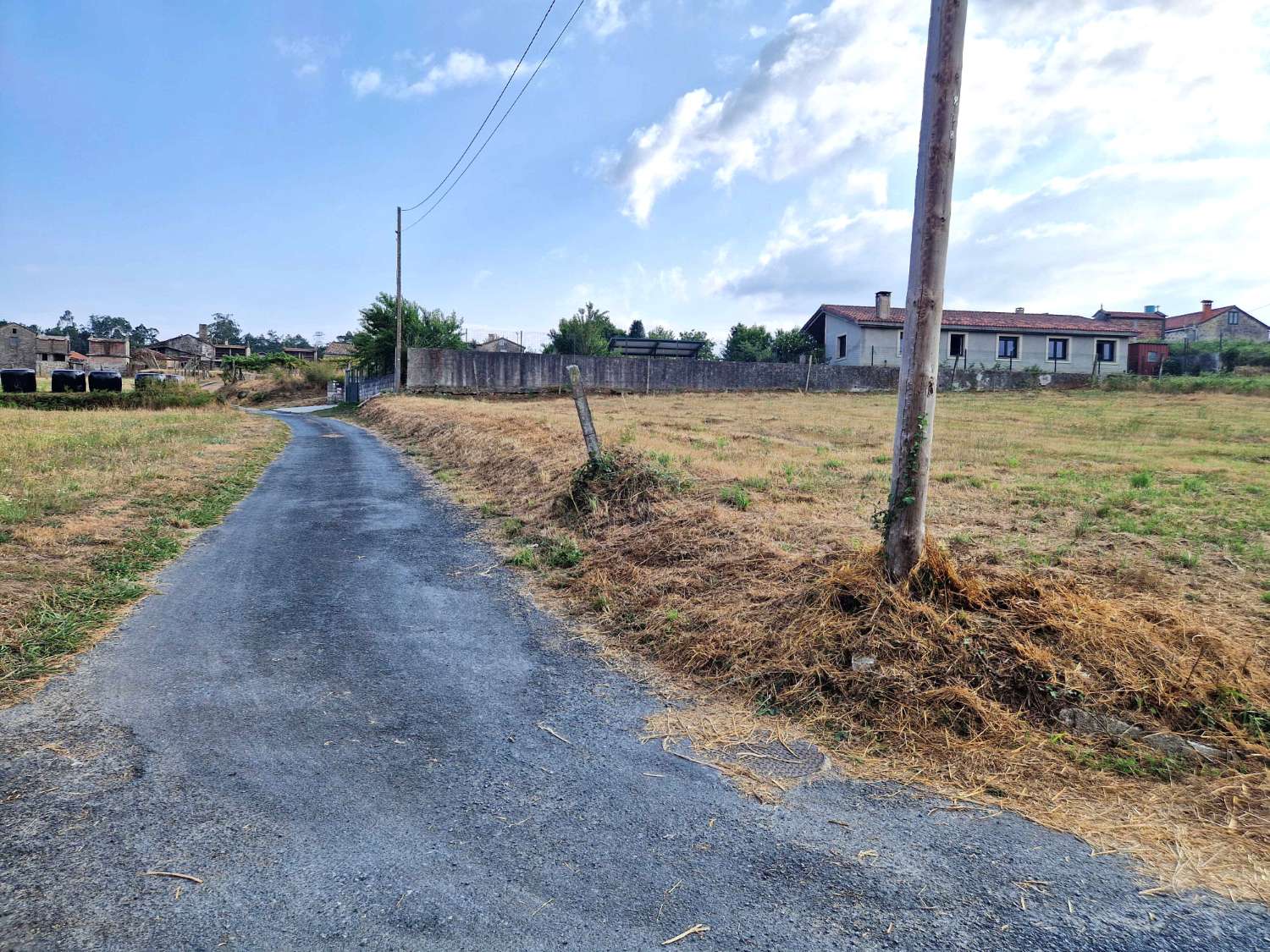 FINCA EDIFICABLE EN ZONA DE BASTAVALES, BRION