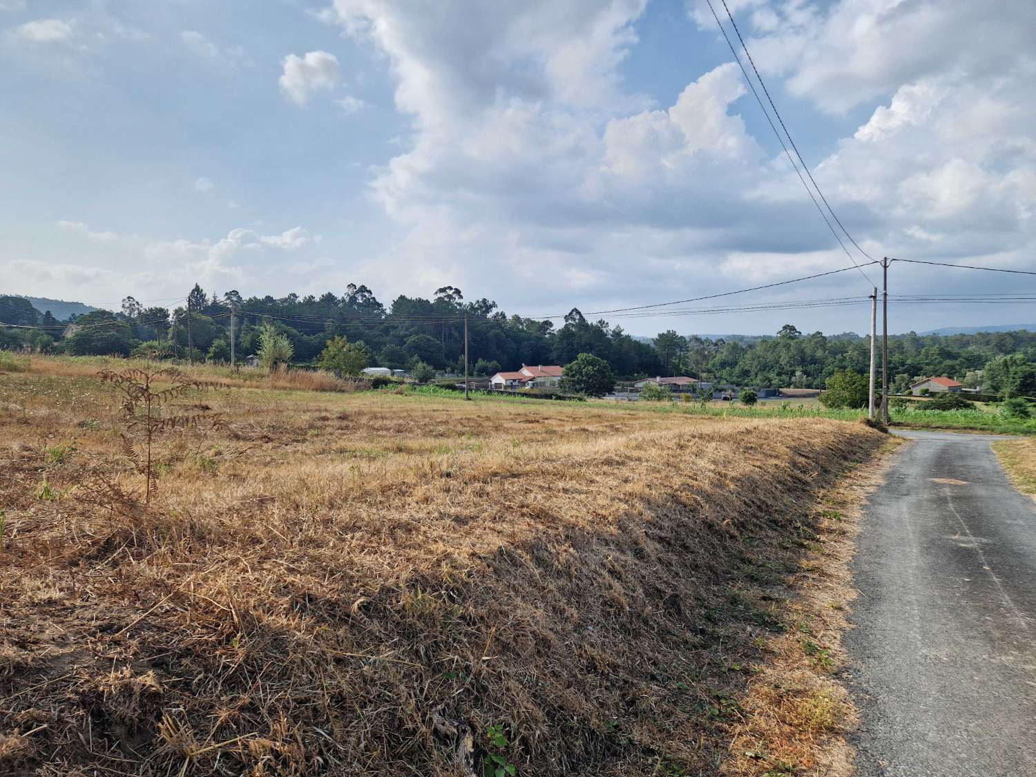 FINCA EDIFICABLE EN ZONA DE BASTAVALES, BRION