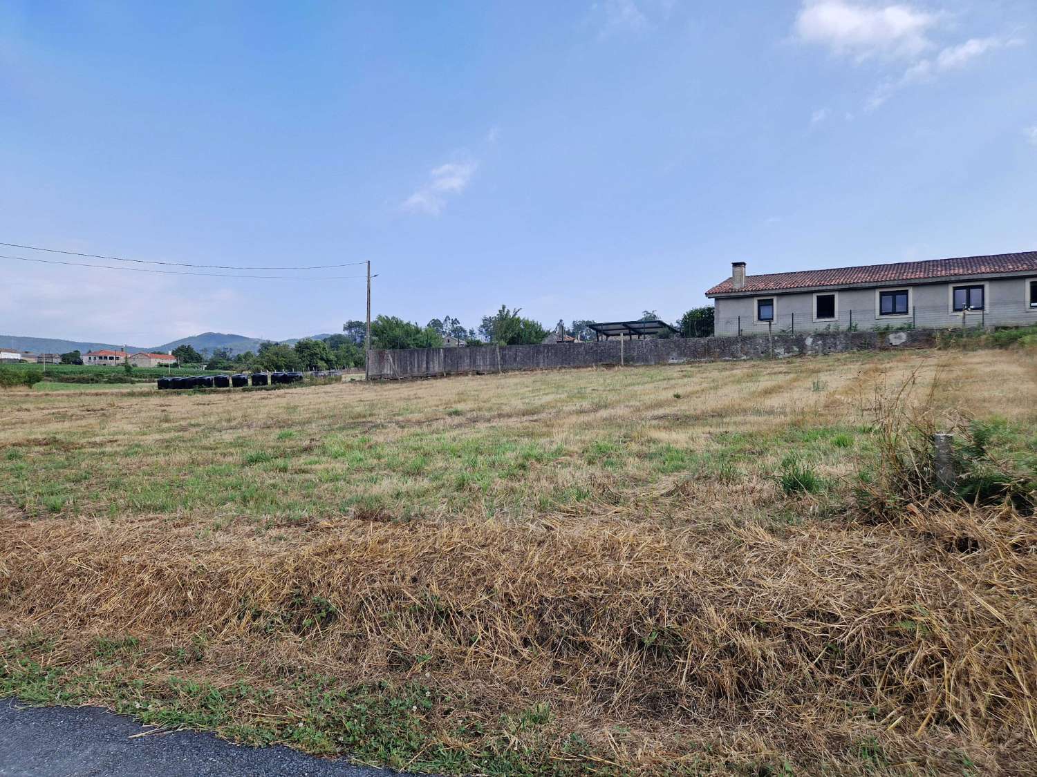 FINCA EDIFICABLE EN ZONA DE BASTAVALES, BRION